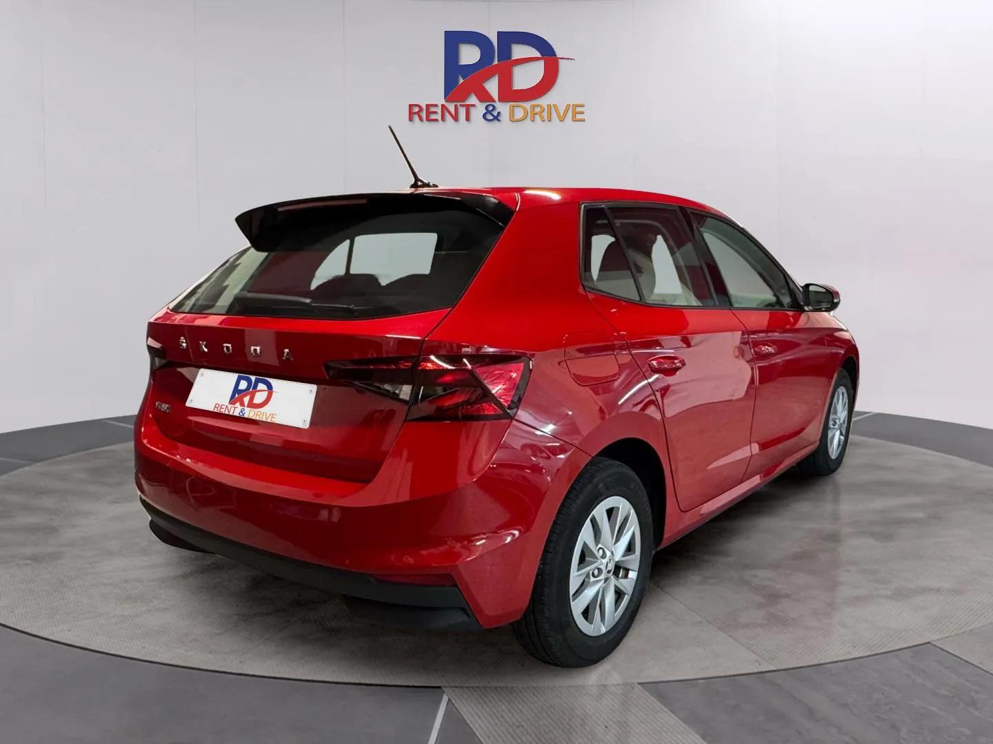 Skoda Fabia или аналогичный автомобиль