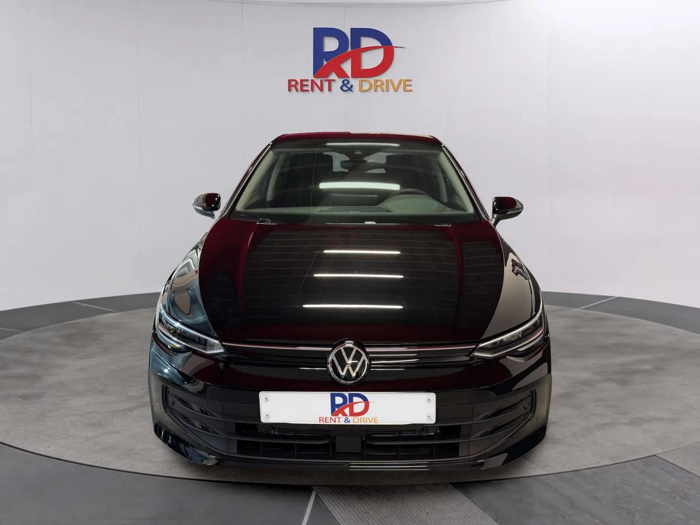 Volkswagen Golf 8 ou similaire
