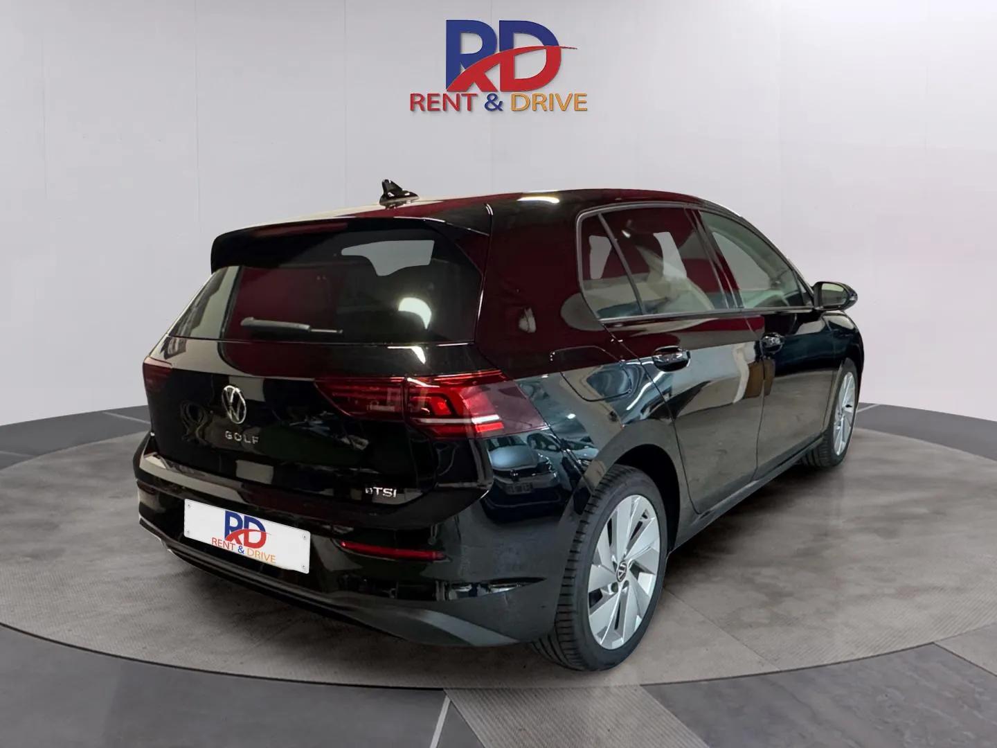 Volkswagen Golf 8 ou similaire